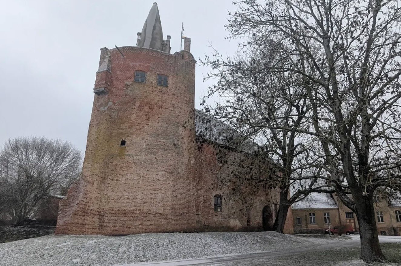 Burg Klempenow, Bartow, Germany, Germany
